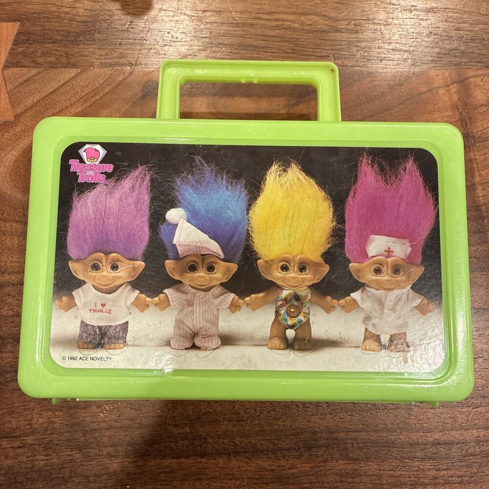 1992 Ace Novelty Treasure Trolls Dolls‎ Like Green Carrying Storage Case